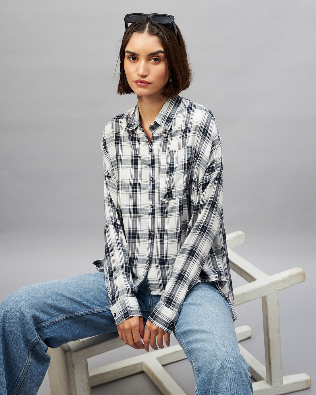 Chimpaaanzee Women White & Black Oversized Shirt