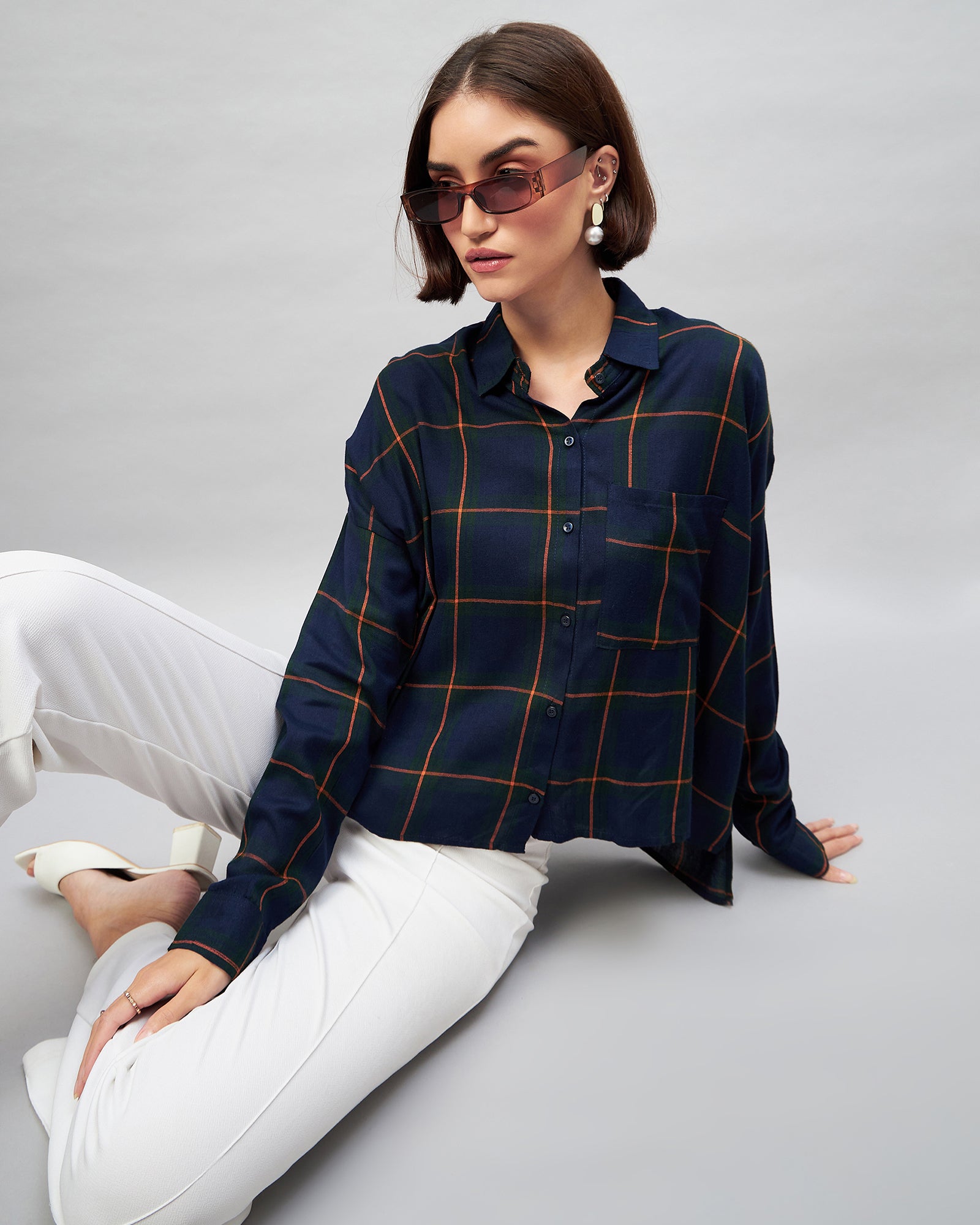 Chimpaaanzee Women Navy & Green Oversized Shirt