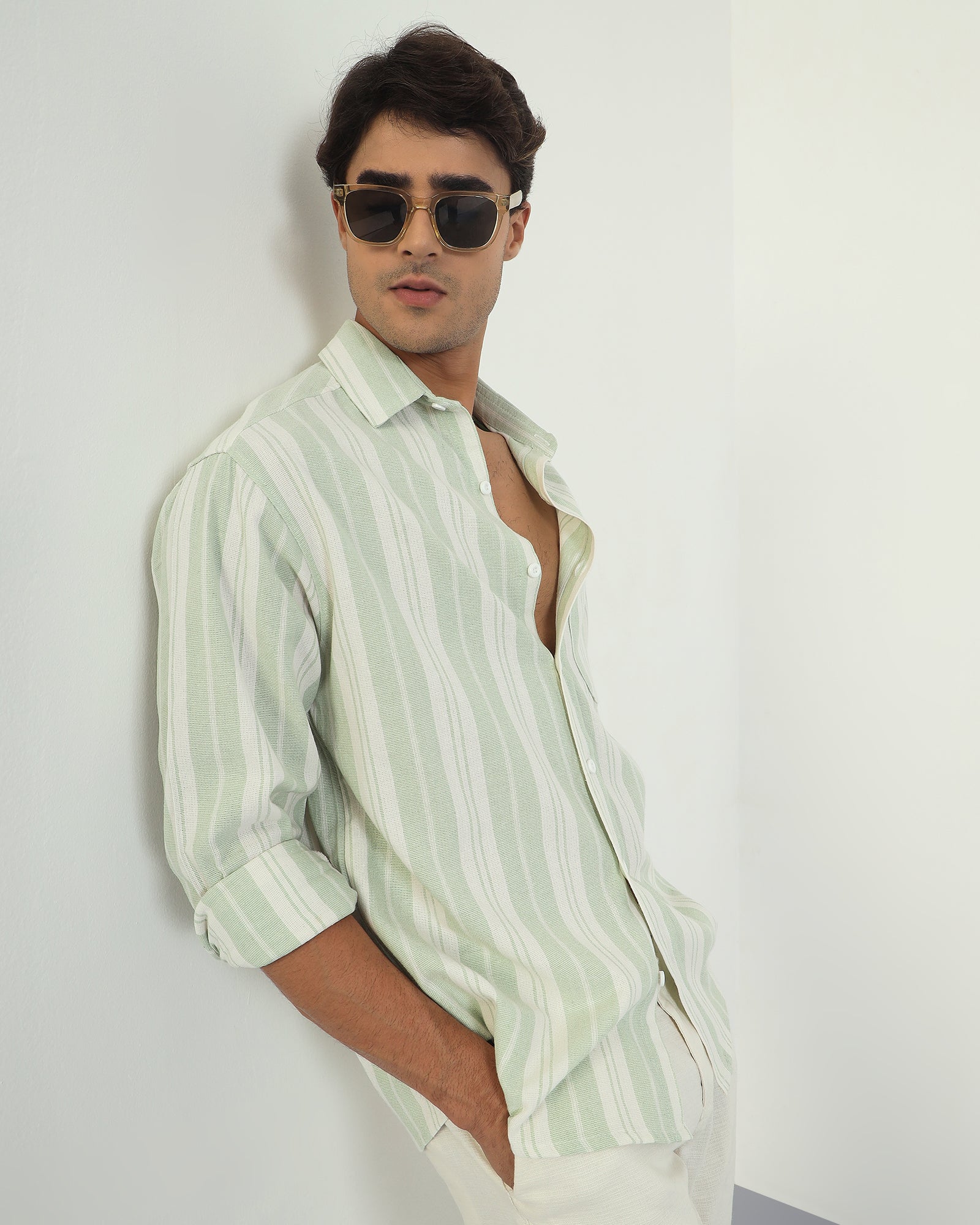 Chimpaaanzee Men Light Green Oversized Fit Shirt