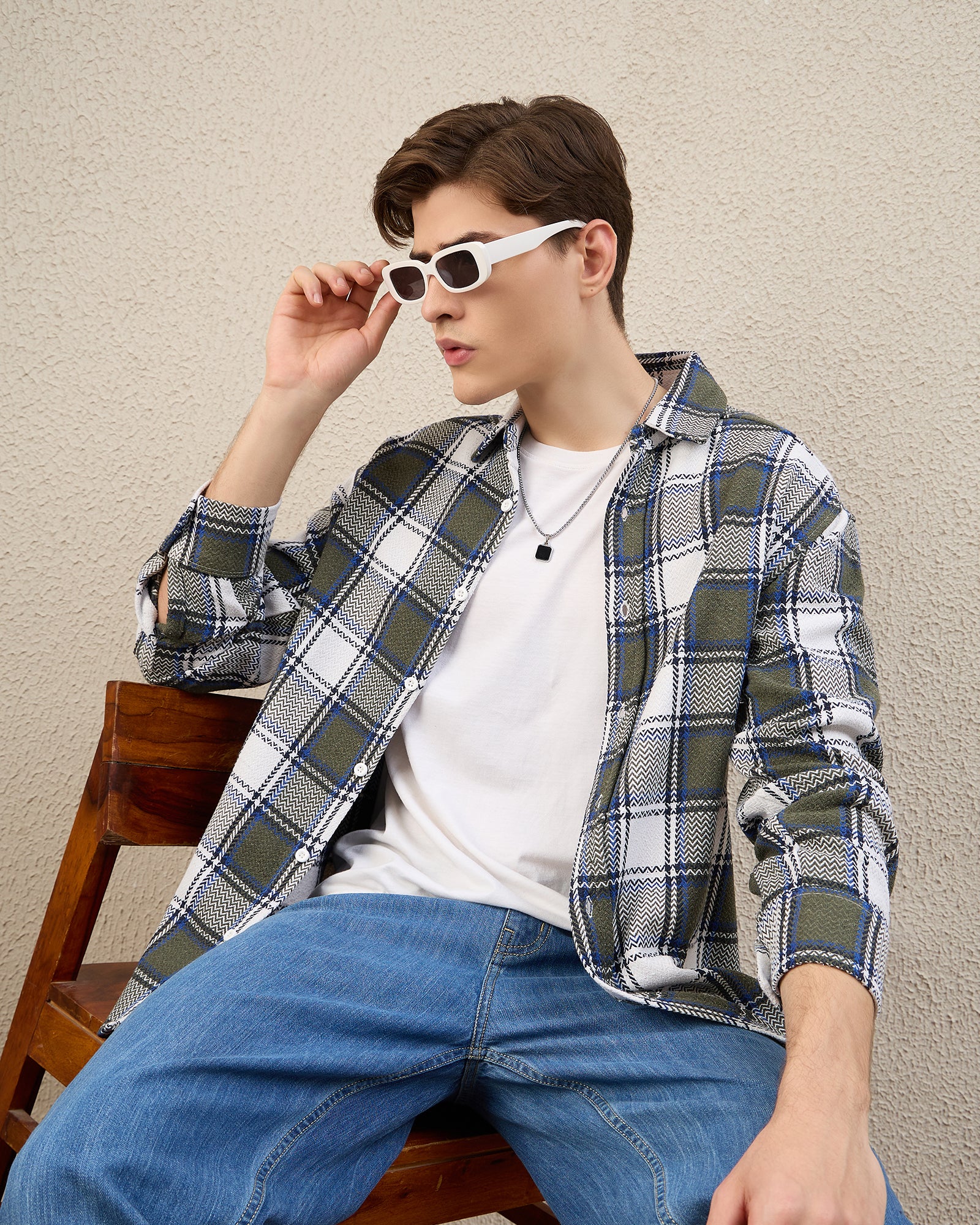 Chimpaaanzee Men Green & White Oversized Fit Shirt - CHIMPAAANZEE