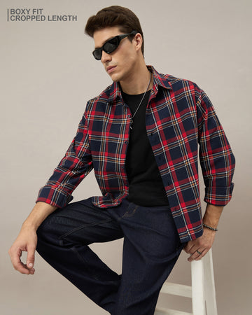 Chimpaaanzee Men Navy & Red Boxy Fit Shirt