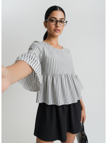 Chimpaaanzee Women Bell Sleeves Black & White Top