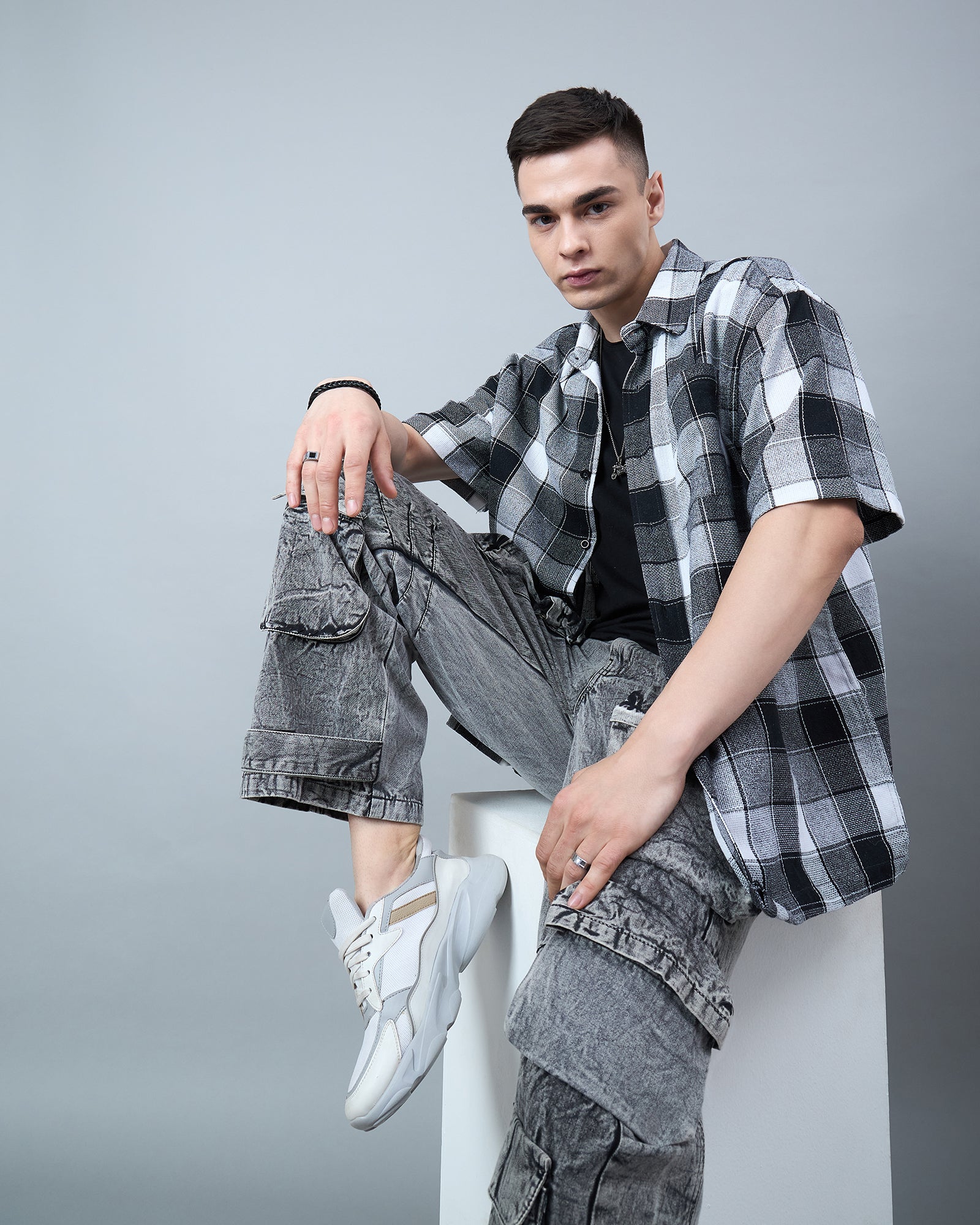 Chimpaaanzee Men Black & Grey Oversized Shirt