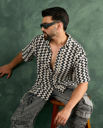Chimpaaanzee Men Black & Off White Oversized Fit Shirt