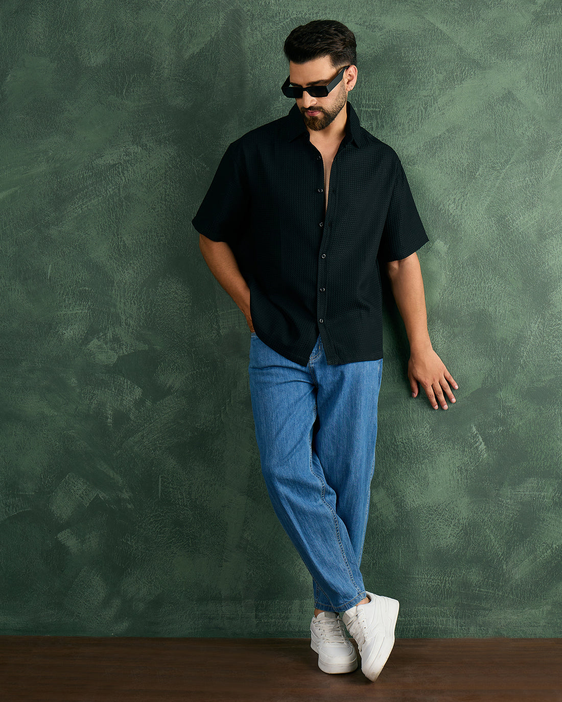 Chimpaaanzee Men Black Oversized Fit Shirt