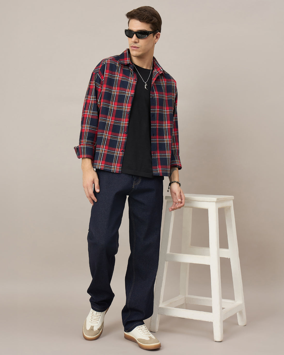 Chimpaaanzee Men Navy & Red Boxy Fit Shirt