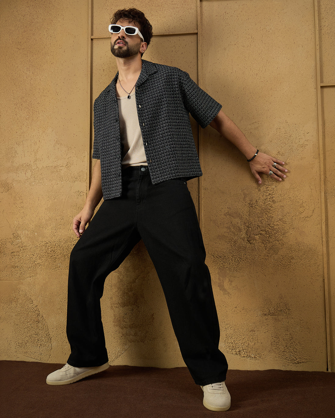Chimpaaanzee Men Black Boxy Fit Shirt