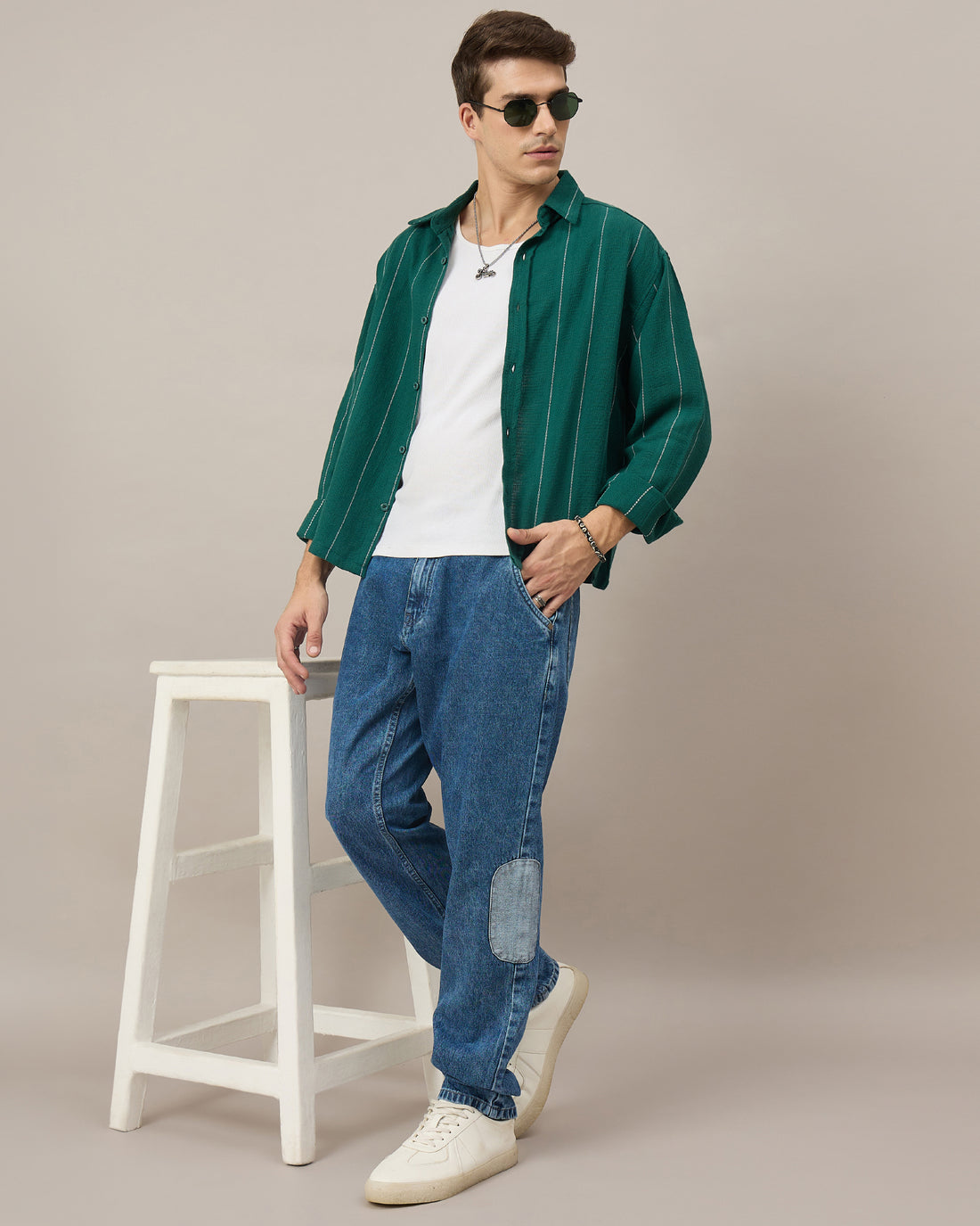 Chimpaaanzee Men Green Boxy Fit Shirt