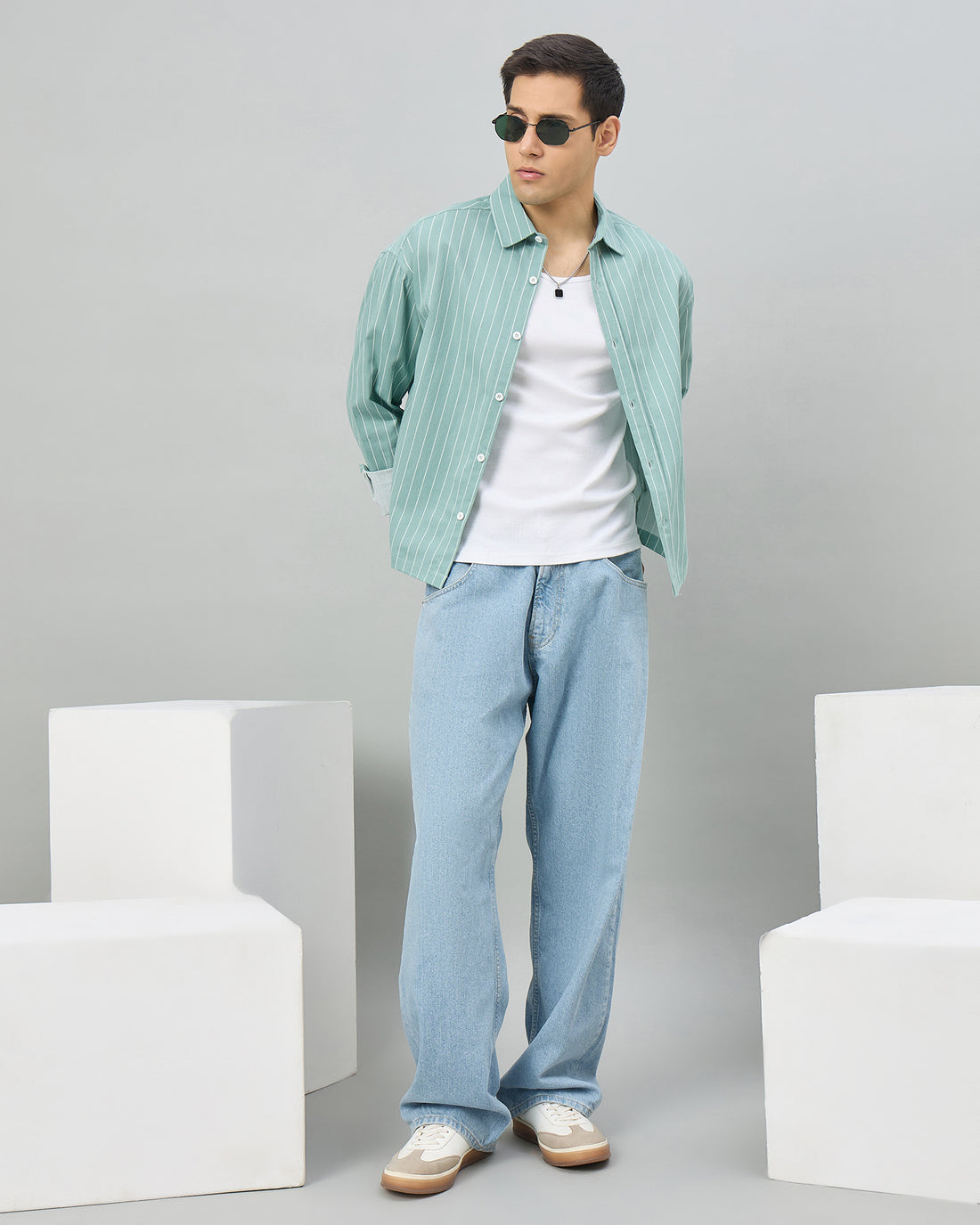 Chimpaaanzee Men Green Boxy Fit Shirt