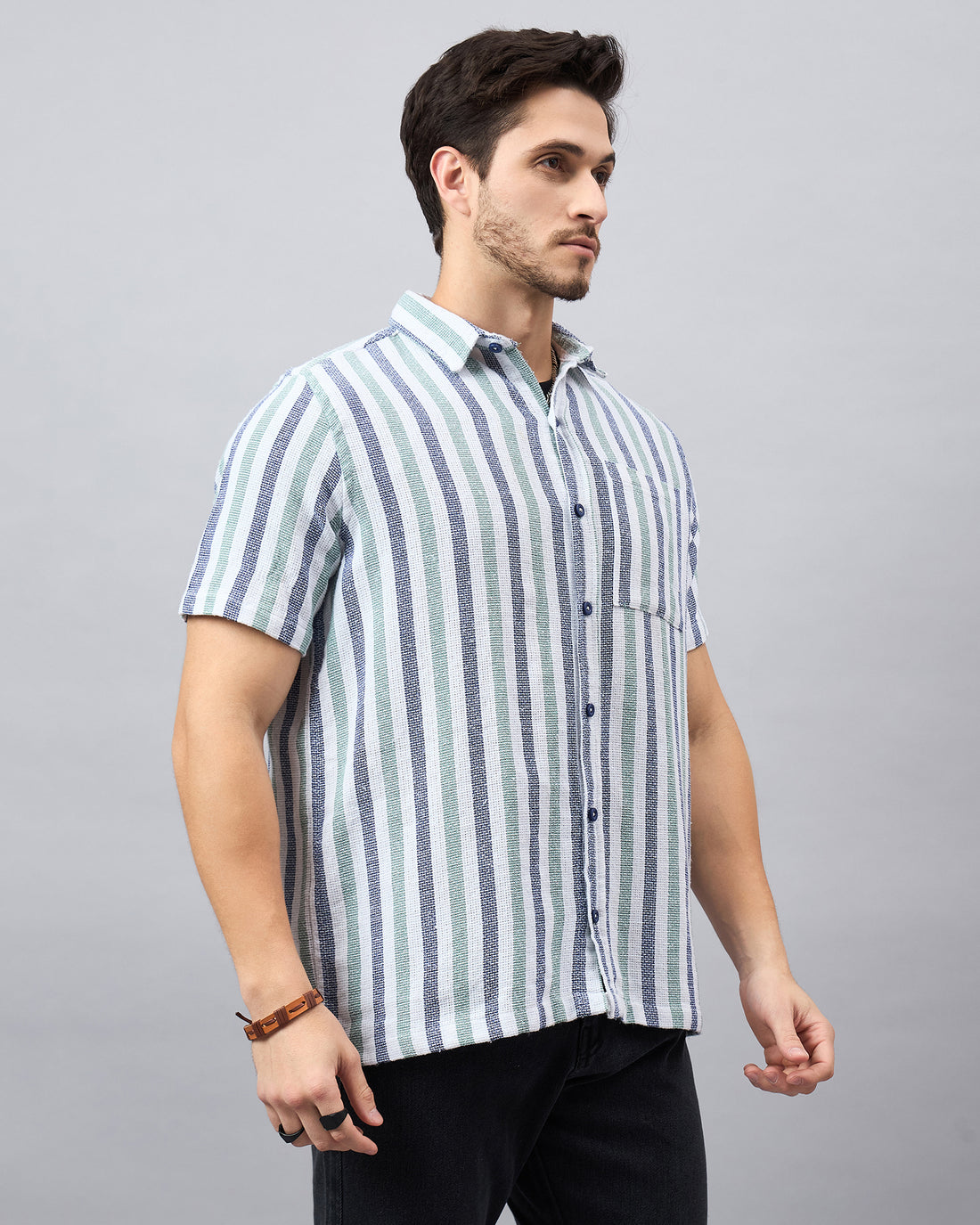 Chimpaaanzee Men White & Green Regular Fit Shirt