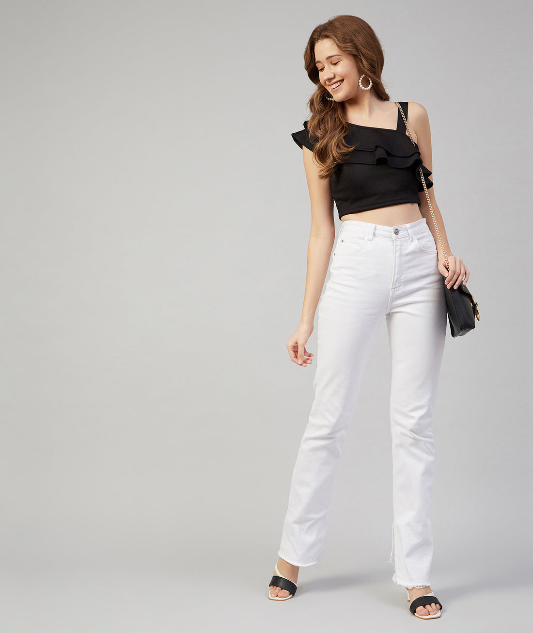 Chimpaaanzee Women Black Solid Ruffled Crop Top